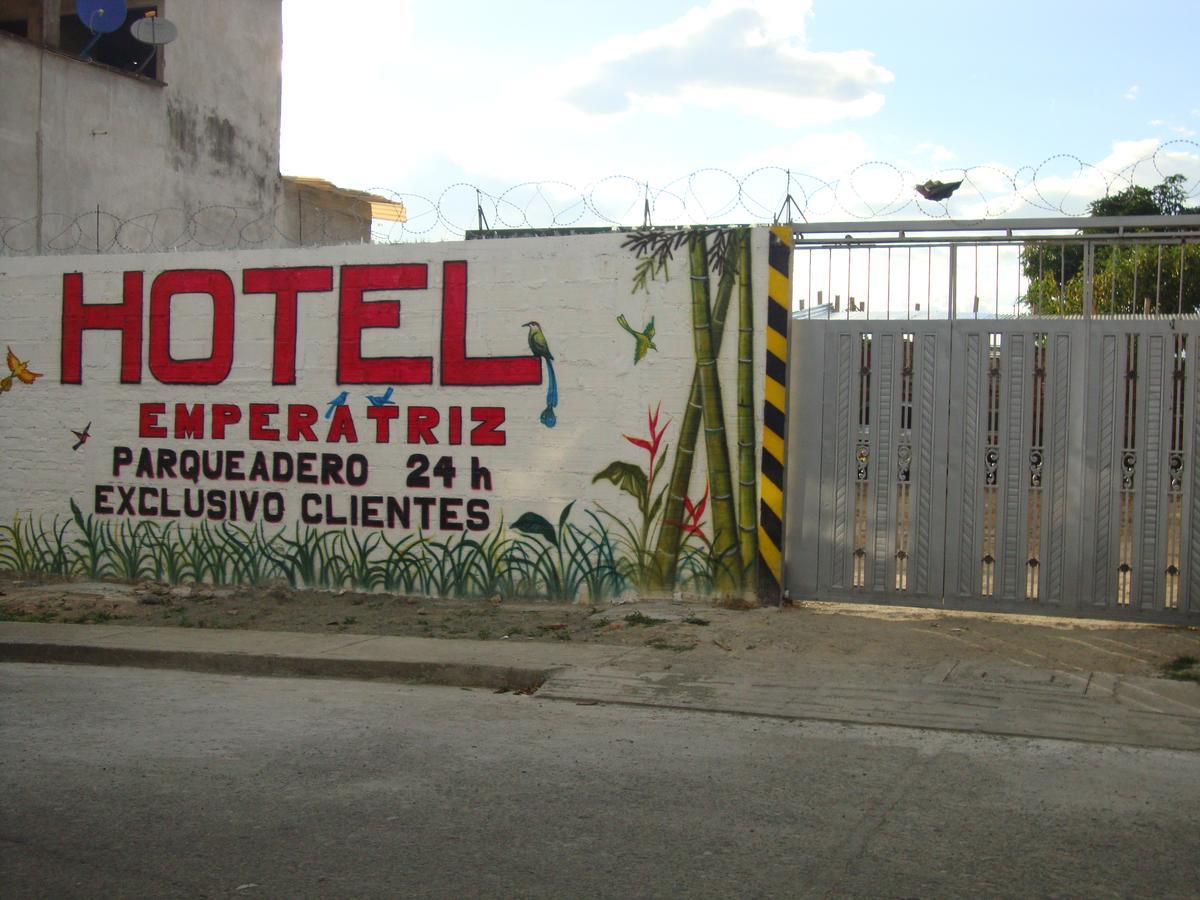Hotel Emperatriz Armenia  Eksteriør billede