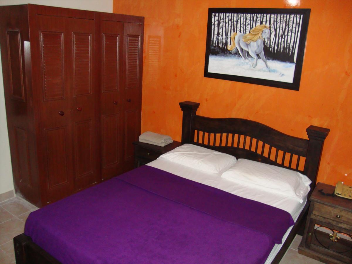 Hotel Emperatriz Armenia  Eksteriør billede