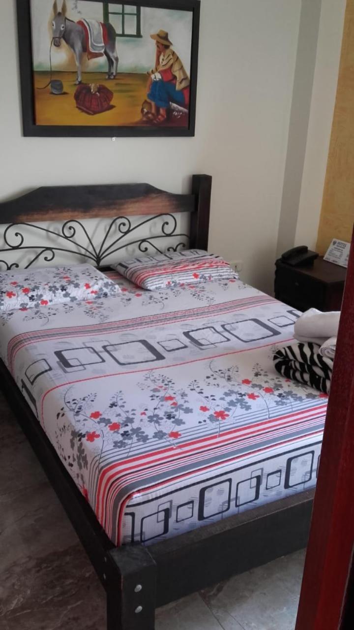 Hotel Emperatriz Armenia  Eksteriør billede